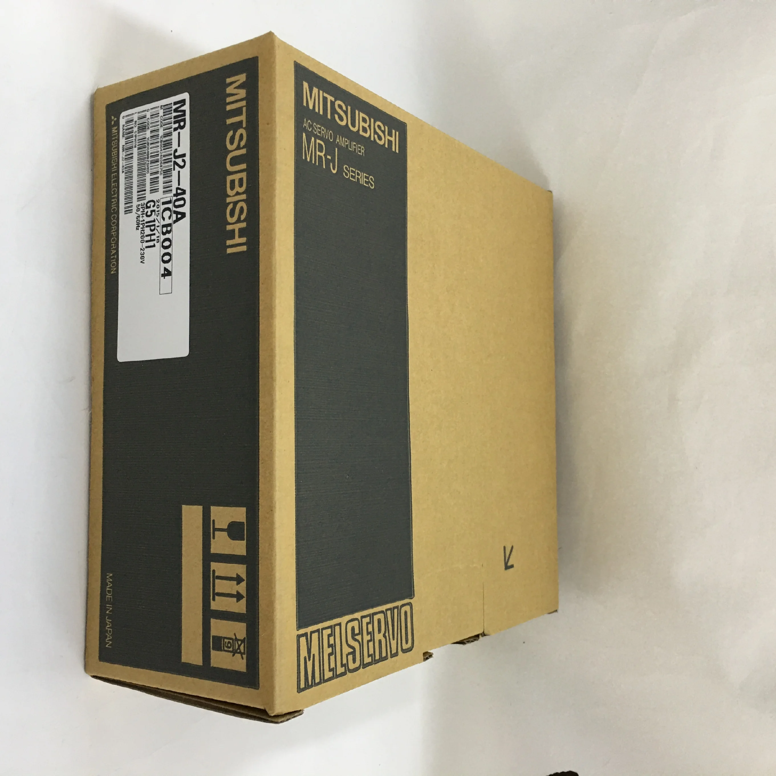 Mitsubishi AC servo amplifier MR-J2-40A Mitsubishi AC servo amplifier MR-J2-40A