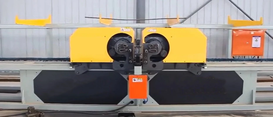 32mm reinforcing steel bar CNC rebar bender vertical double head used in construction road bridge stirrup rebar bending machine