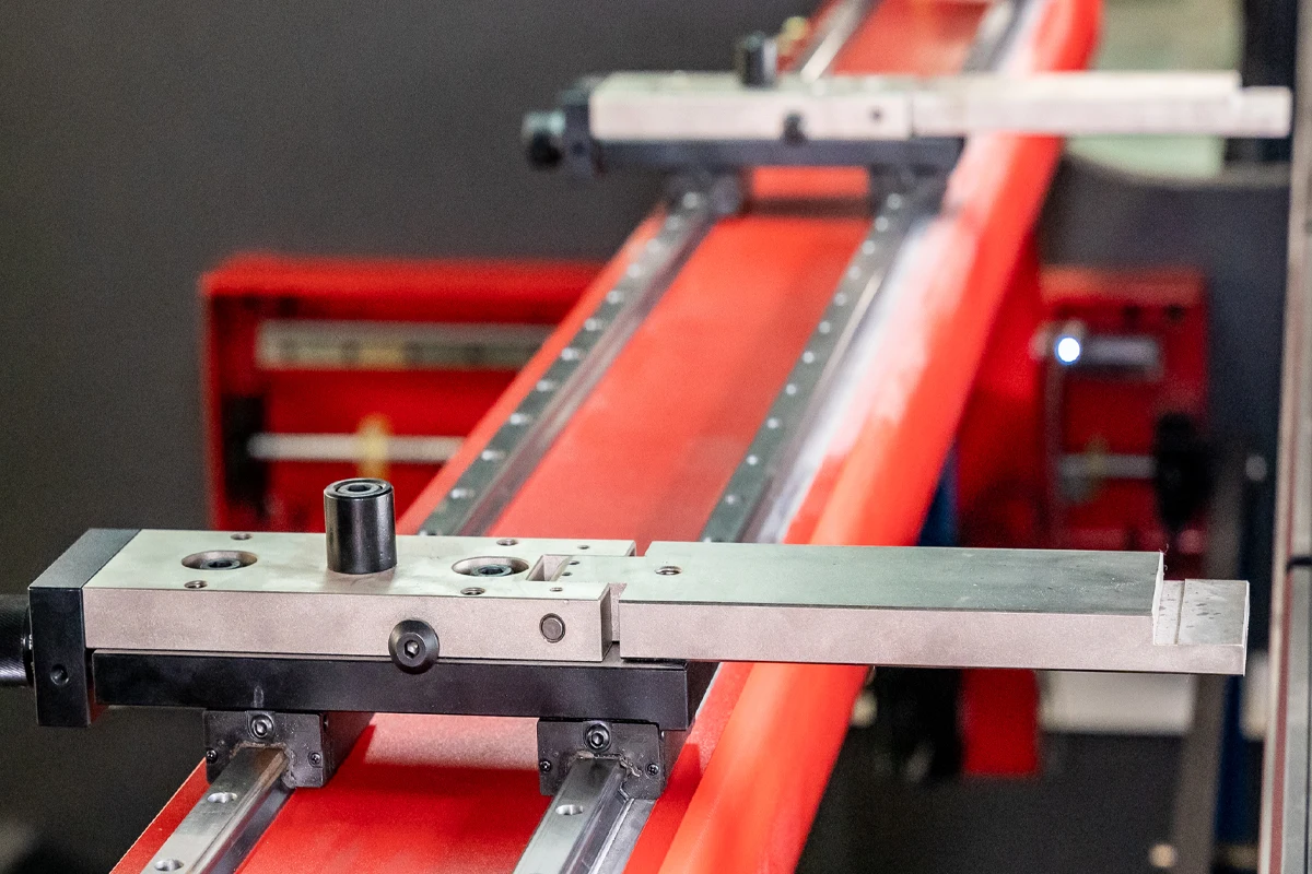 Factory Latest Cnc Dobladora Metal Dobladora Cnc Metal 200 t Dobladora De Aluminio Cnc With Best Quality