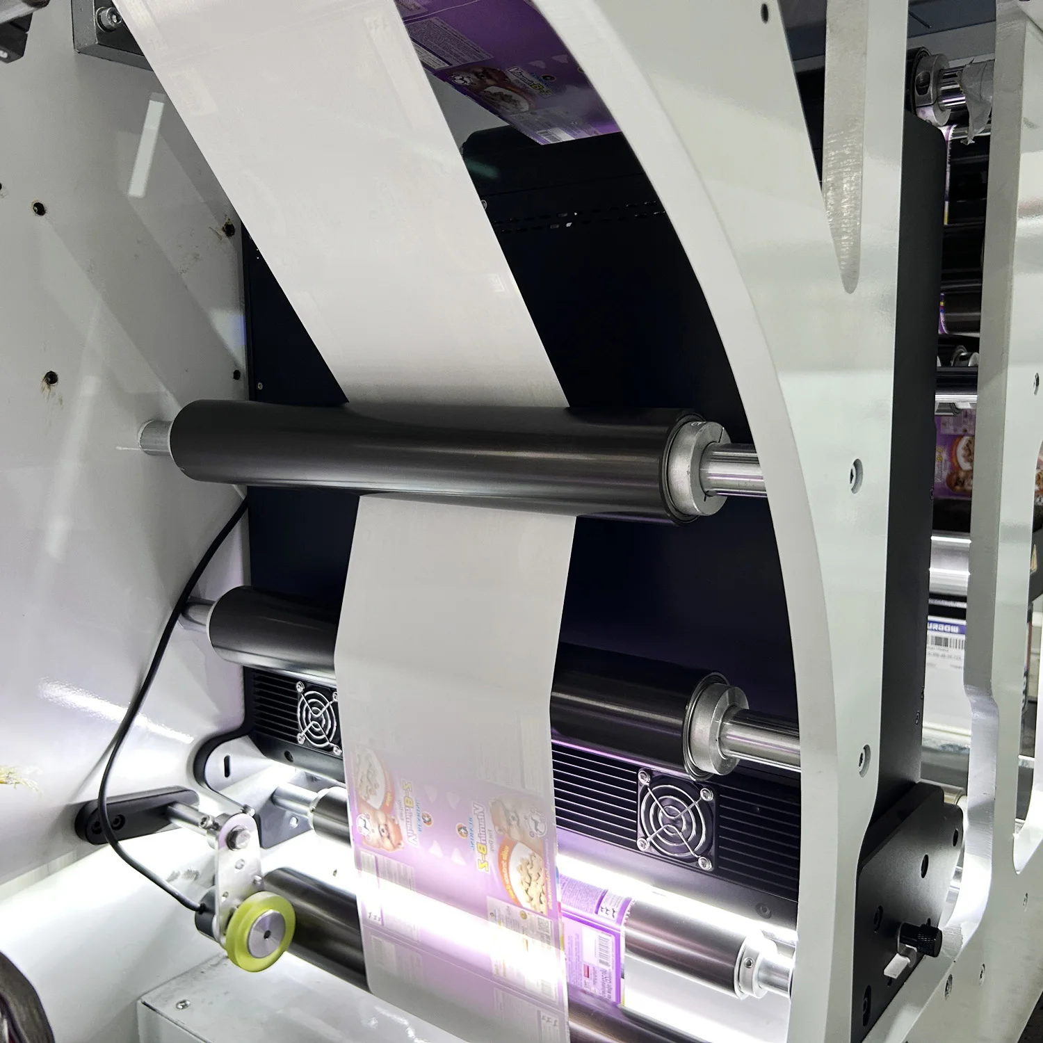 RT-350 New Model Automatic Label Inspection Machine with 4K Camera