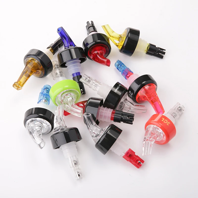 Plastic Wine Measured Pourer with 10ml 20ml 30ml Capacity