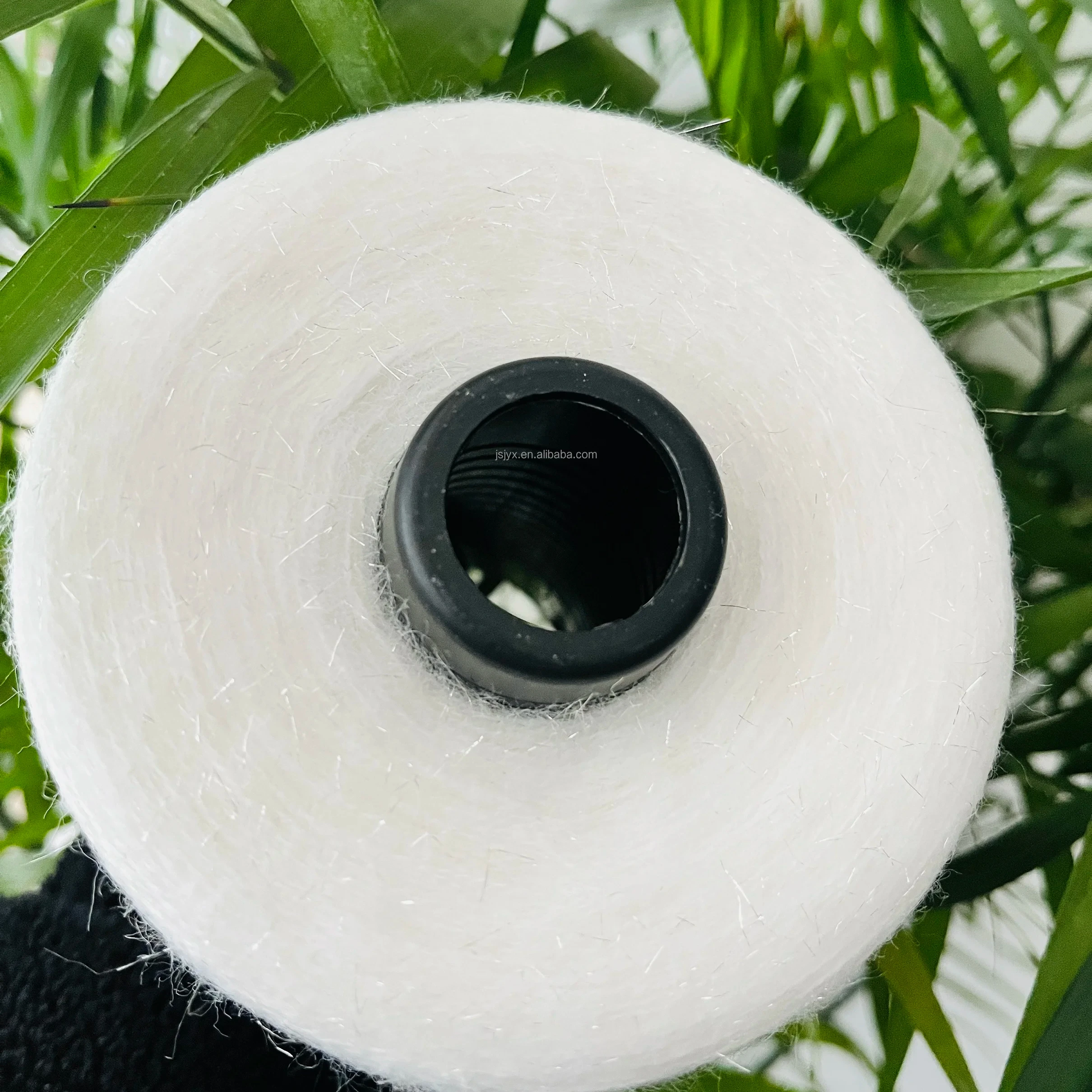 Пряжа с цветным сердечником окрашенная на конусе 28/2 нм акриловый нейлон Pbt люрексом акрил