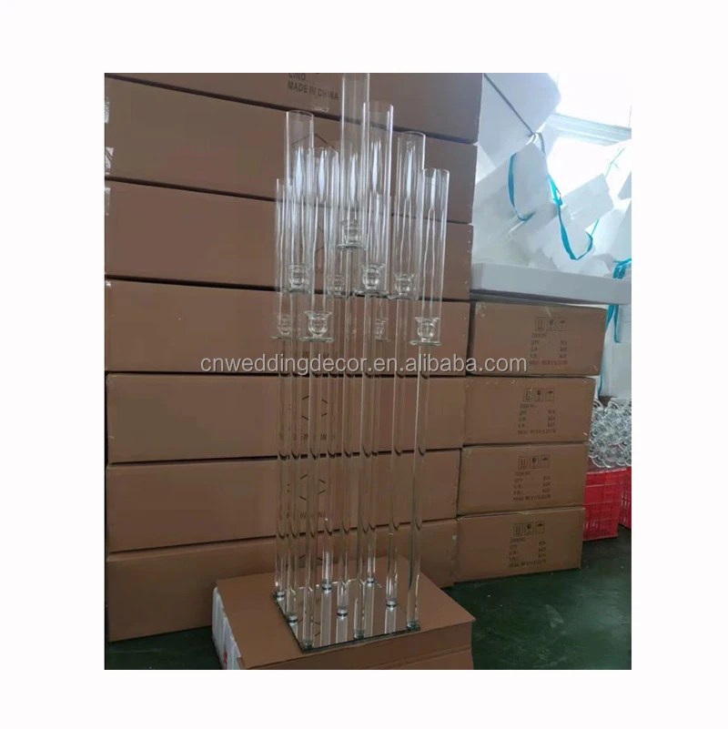 Set di 4 centrotavola per candelabri, alti 5 bracci, in acrilico trasparente, portacandele conico a LED con paralumi, decorazione da tavolo per cene di nozze, feste, banchetti, anniversari, eventi, 1