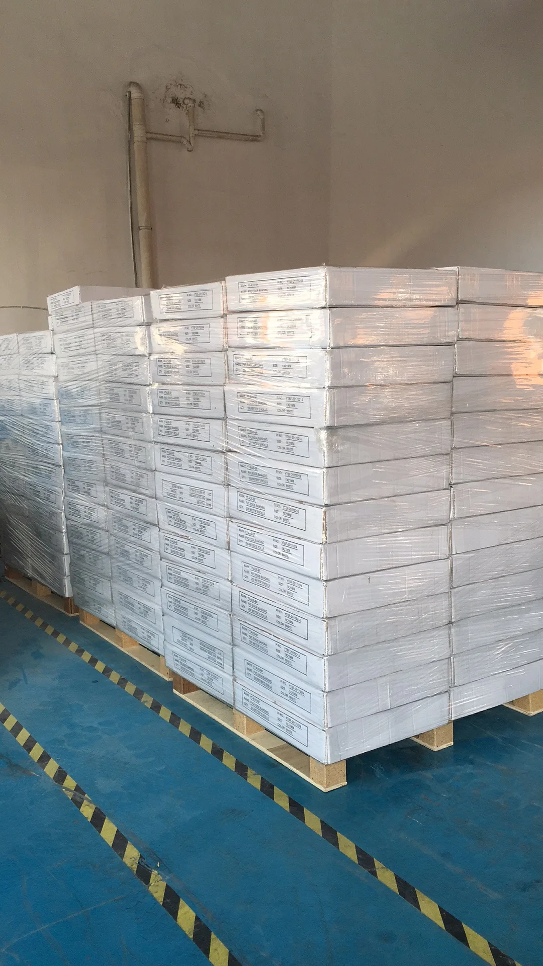 Factory Supply Customised Color 19mm Soft Touching Pvc/abs Rubber Edge