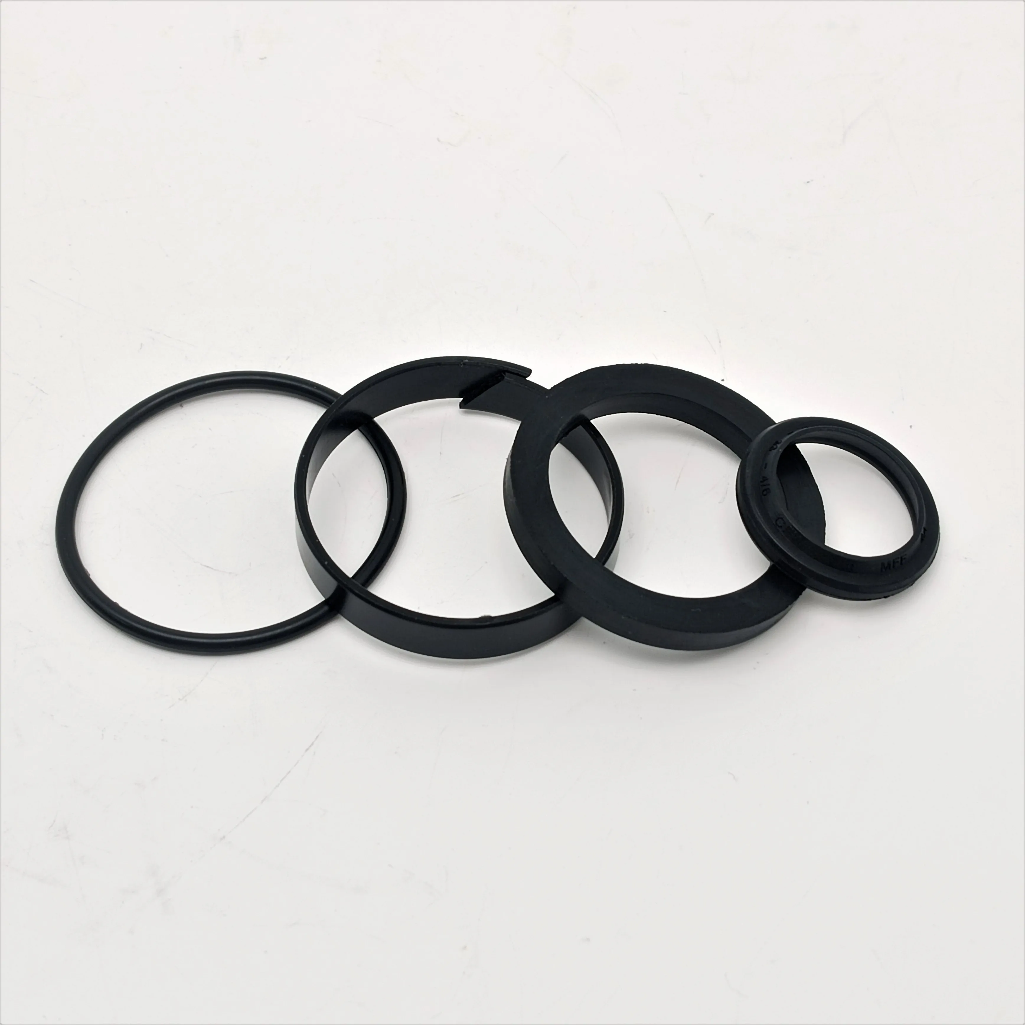 Forklift Spare Parts 0009629411  SET OF SEALS  for Linde Forklift Spare Parts details