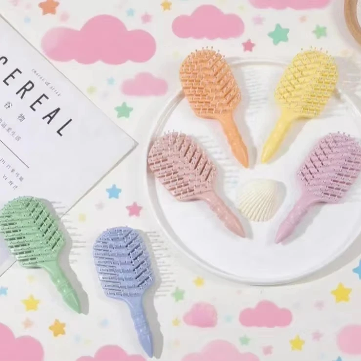 Escova de cabelo pequena e escova para alisar cabelos cacheados para crianças, massajador de couro cabeludo pequeno em plástico nylon