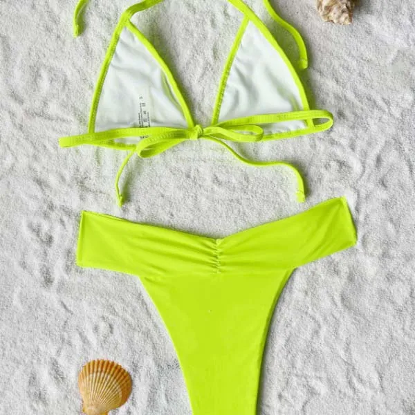 big boobs bikini anime.jpg