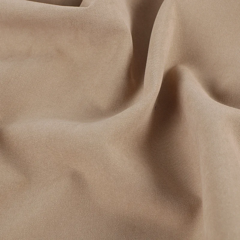 mäkký a hustý 100% polyesterový kepr Broskyňová koža zamatová tkanina bavlnená bunda tkanina polyester polyester broskyňová tkanina