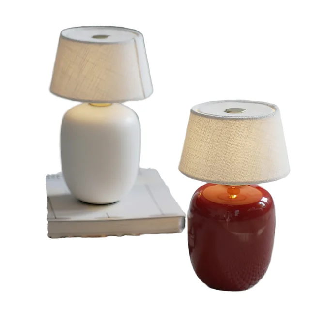 Nordic Modern Eco-Friendly Iron Red Table Lamp French Cream Style Mushroom Decor Cute Girl Heart Battery Operated for Study