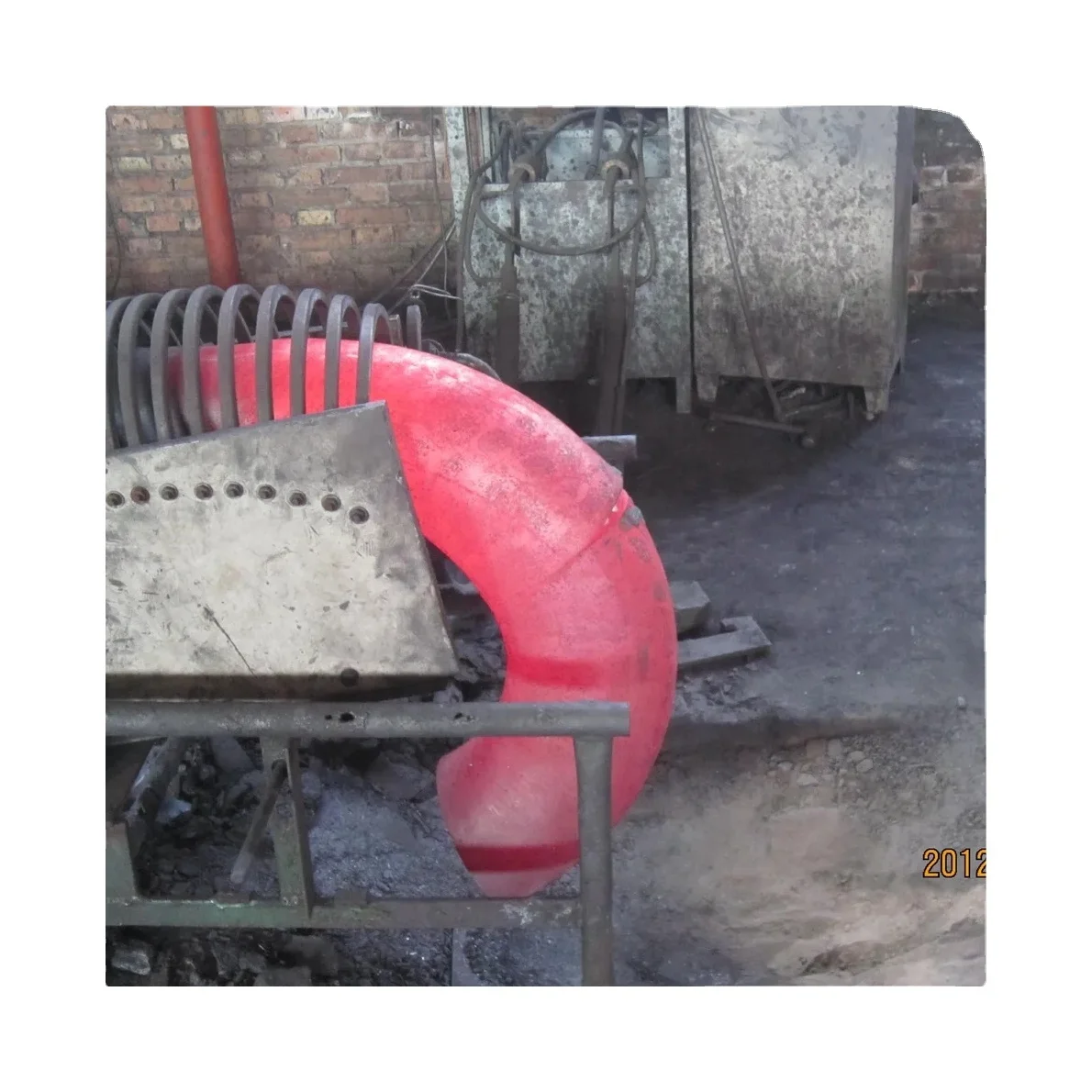Intermediate Frequency Heating Elbow Hot Making Forming Machine for Carbon Steel ERW and Seamless Pipe High Precision
