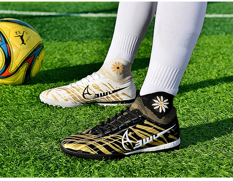 Zapatos De Fútbol De Marca De Moda Para Hombre,Botas De Fútbol De Estilo  Caliente,Zapatos De Fútbol Al Aire Libre,Novedad - Buy De Los Zapatos De  Los Hombres De Los Zapatos De Malla