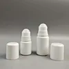 Bouteilles blanches avec couvercles plats
