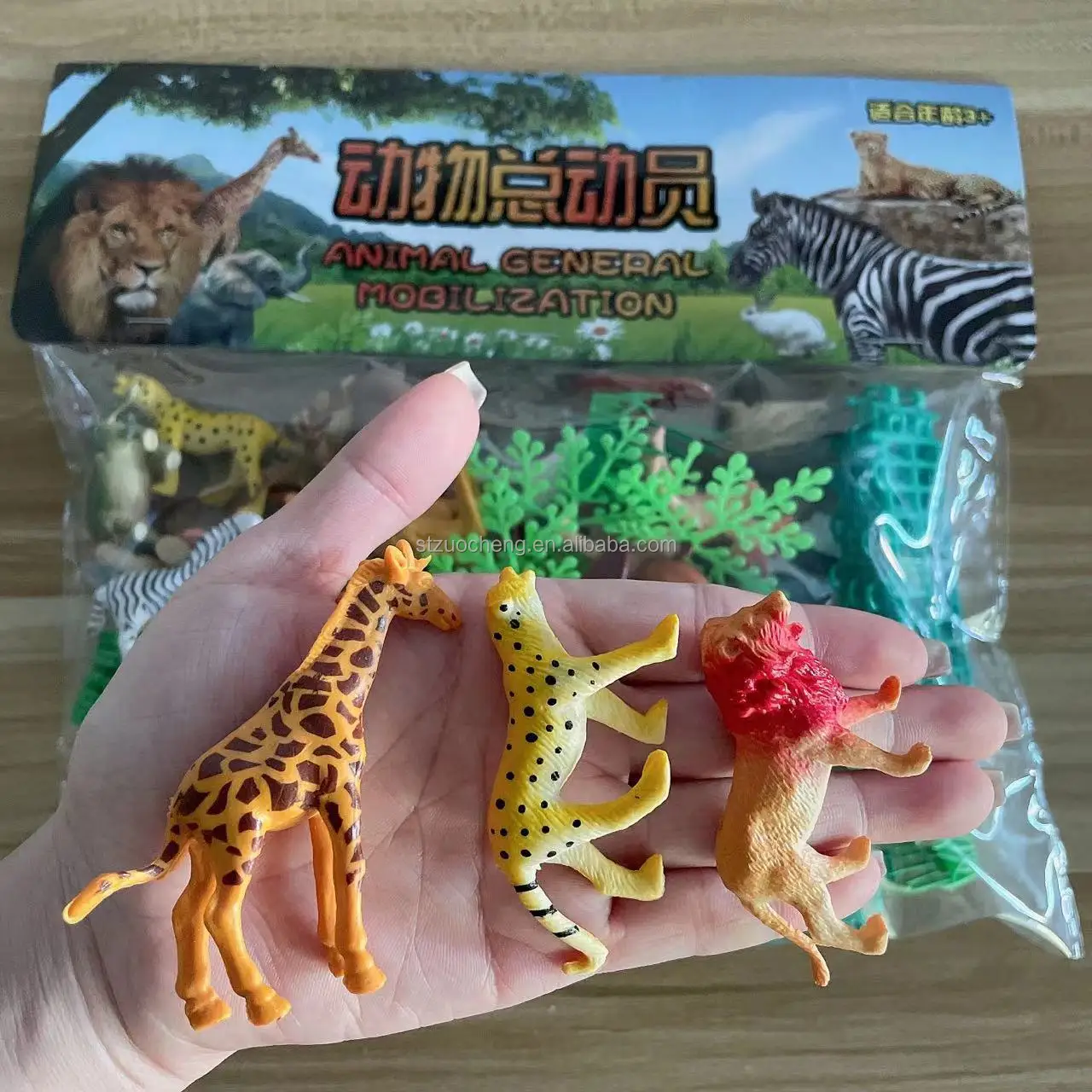 Set De 53 Figuras De Animales Salvajes Y Vallas – Juguete Educativo Realista Para Niños, Ideal Para Aprender Sobre La Selva