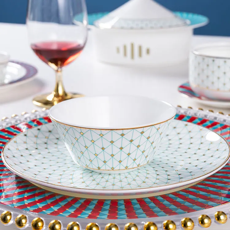 Luxury Morden Fine Bone China Dinnerware Set Includes Dishes Plates Bowls Soup for Christmas