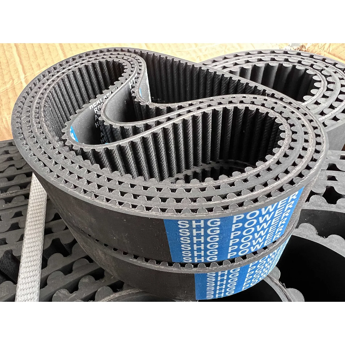 Alibaba.com: China Manufacturer Rubber Timing Belt, Cogged Power Band ...