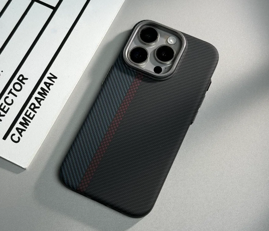 iPhone15ProMax新款现货到货手机壳磁性硬壳碳纤维颗粒防摔保护套