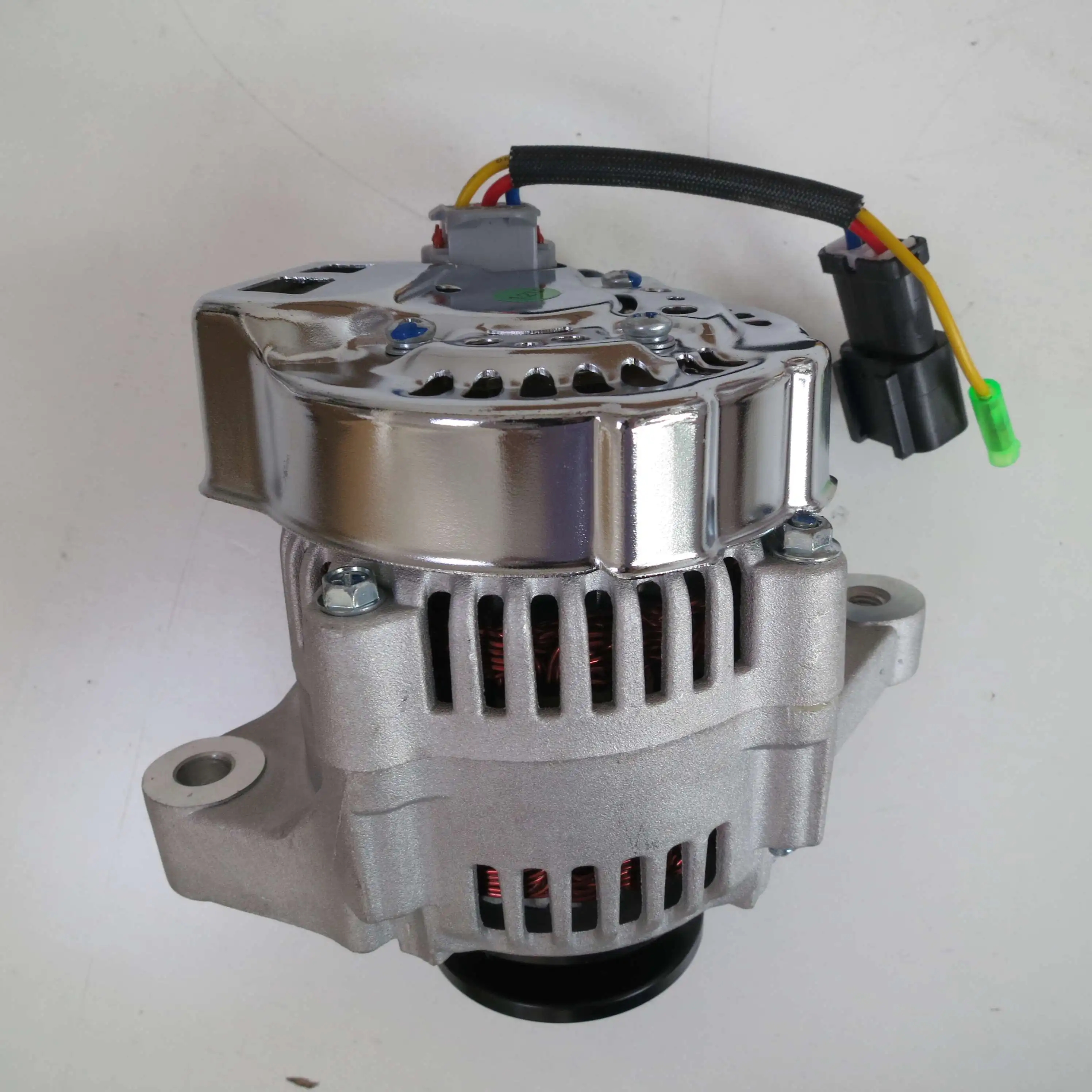 High Performance QSB3.3 Alternator 4983658 for Trucks