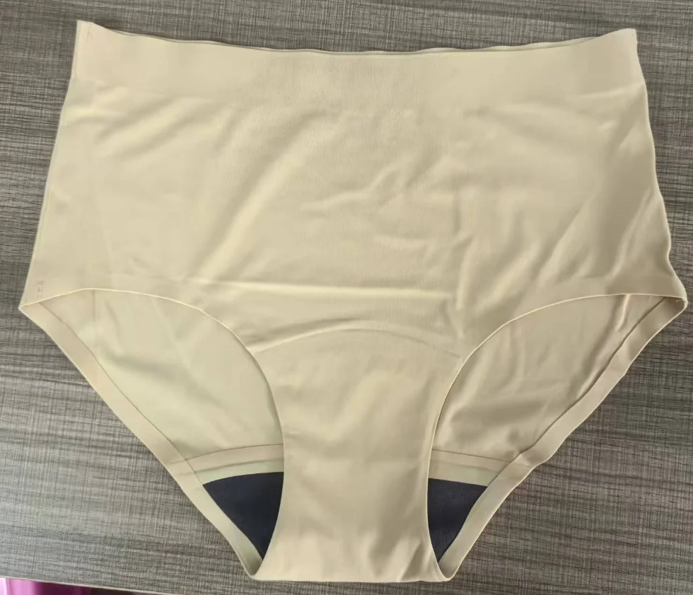Seamless period brief front view