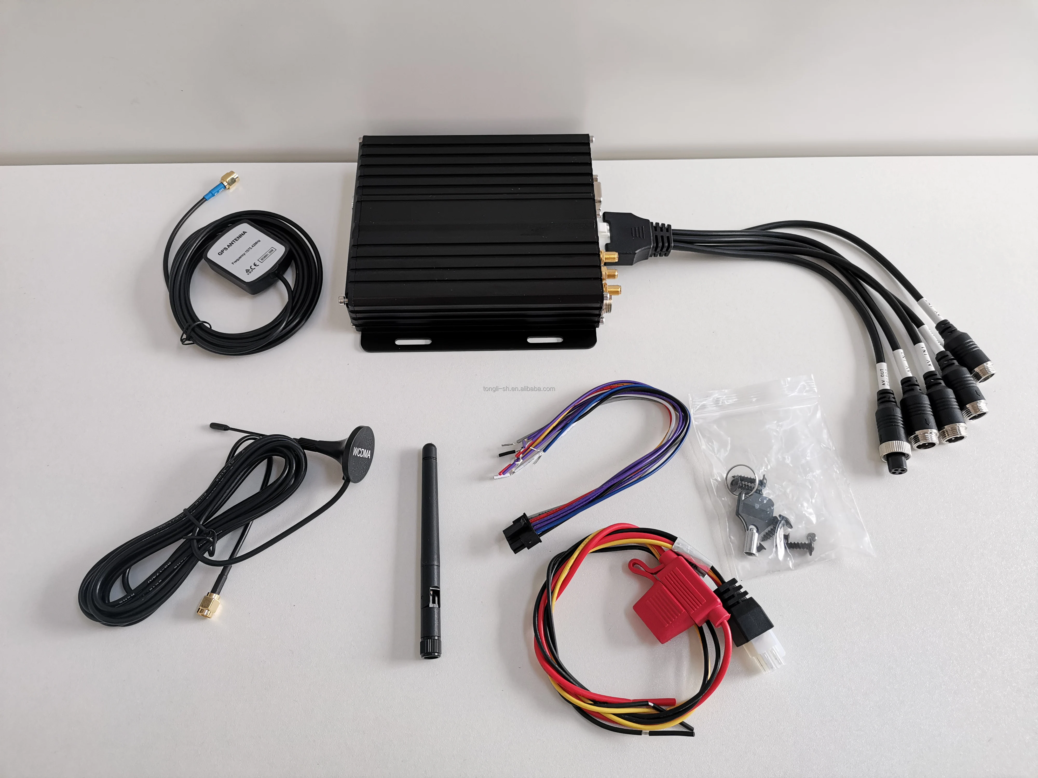 TONGLI MDVR with  3G 4G GPS WiFi Optional 720p MDVR Kit MDVR Set With Camera Optional