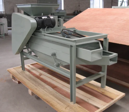 Hazelnuts Almond Nut Cracker Shelling Cracking Machine Cracker Small Size Automatic