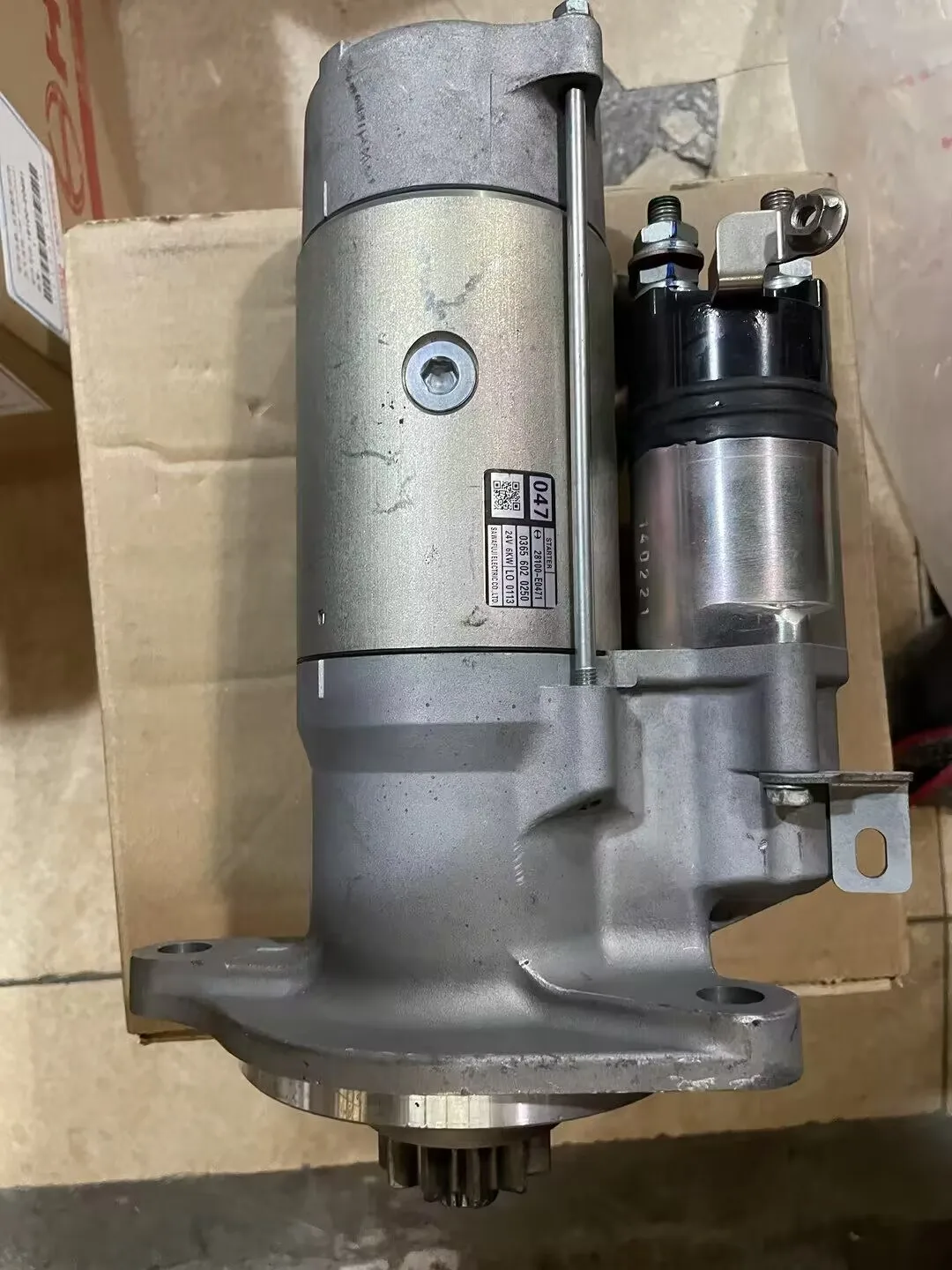 メル28100　おまとめ発送用 High-quality STARTER OEM 28100-E0470 for Heavy Duty Trucks