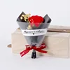 Fiori di sapone bianco e rosso
