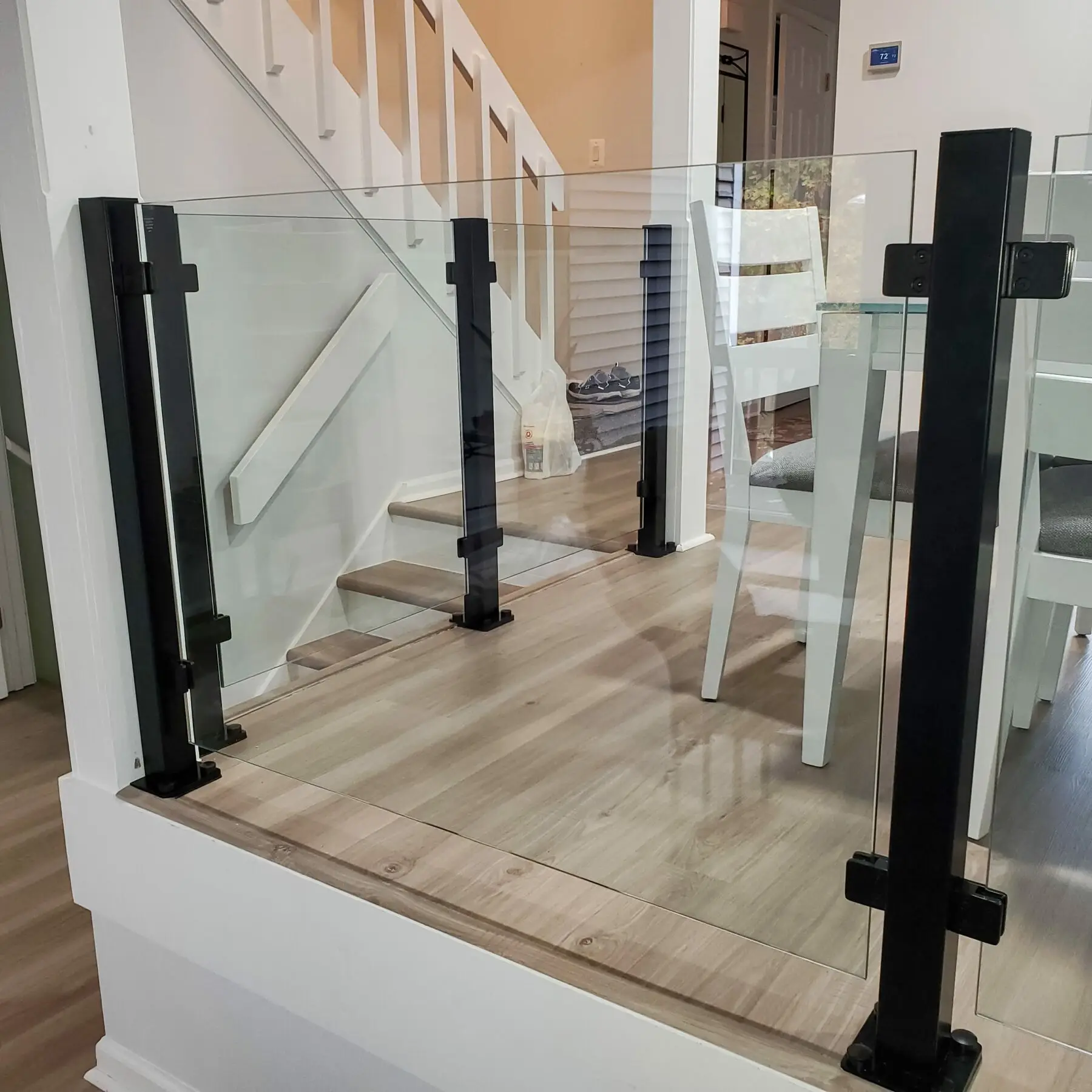 HJ External Glass Railing for Balcony Stairs - Durable & Stylish