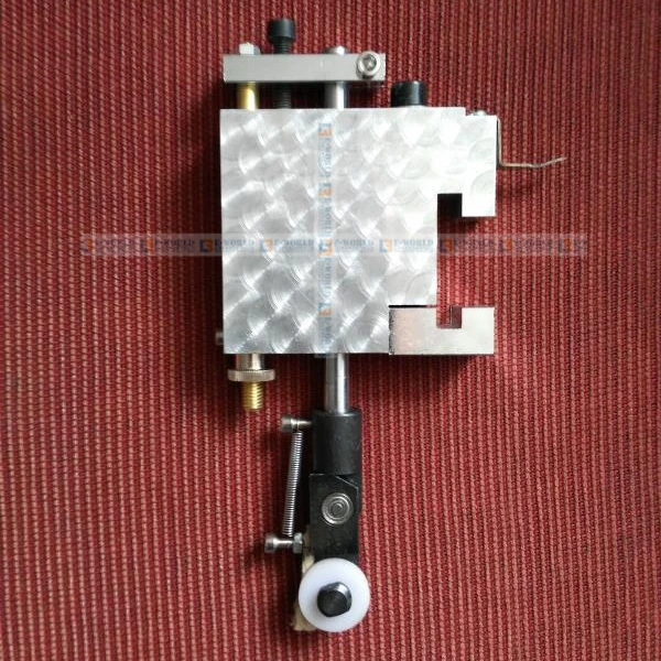 Manual Glass Cutting Machine with Longitudinal Transverse Bridges Perform Batch Glass Cutting Gearbox Pump Motor Gear Components