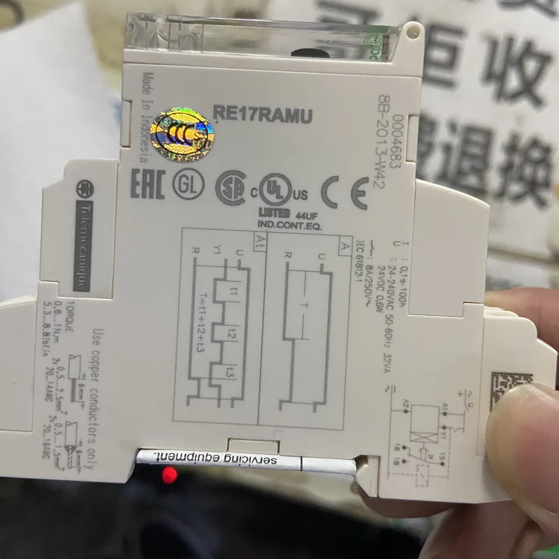 Schneider On-delay Timing Relay RE17RAMU 8A Electric Safety Timer Relay