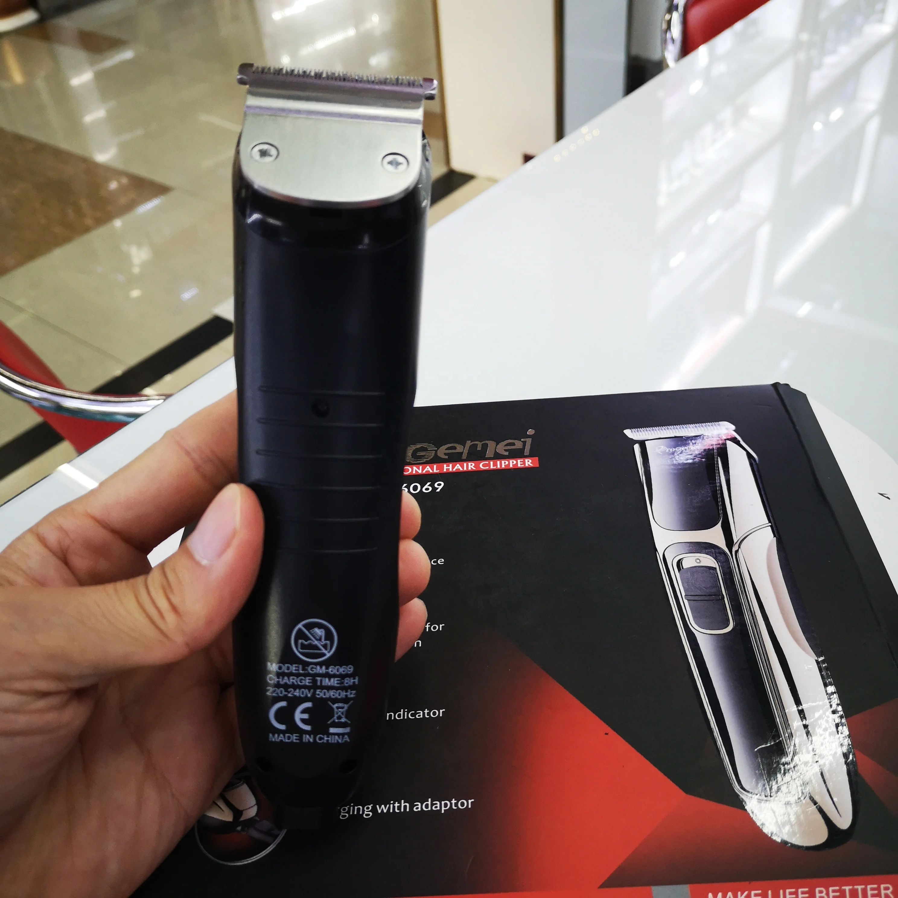 Original PROGEMEI GM6069 Electric Cordless Rechargeable Hair Clipper