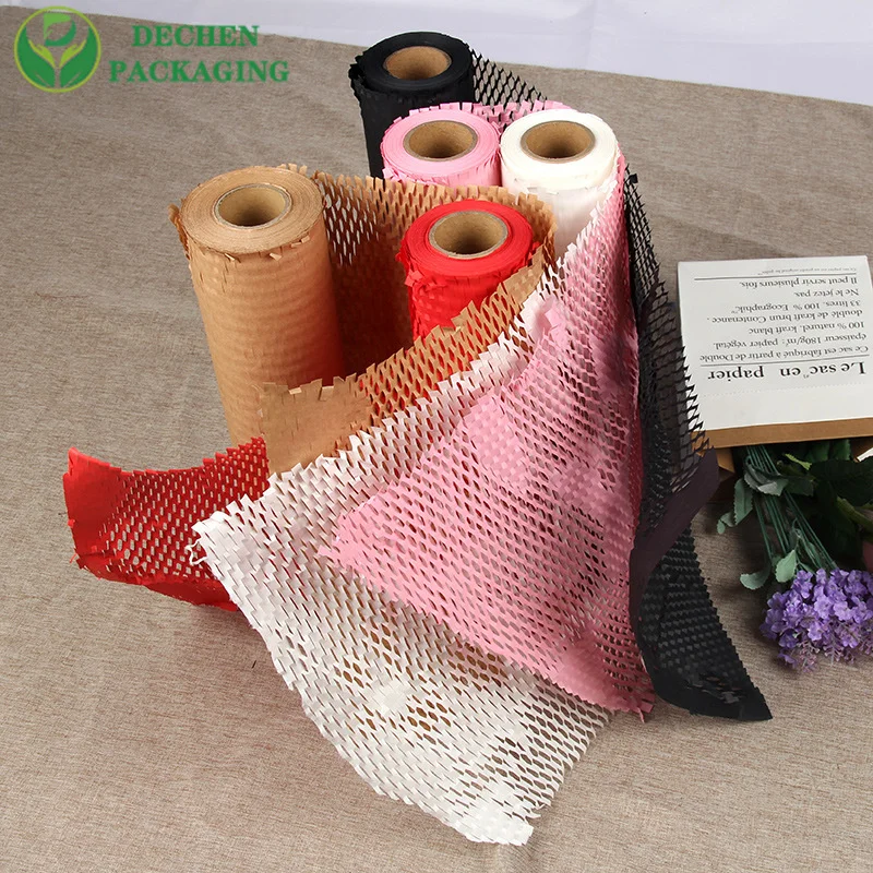 Emballage en papier vélin nid d'abeille rose