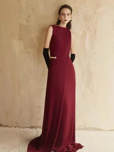 Autumn Winter Elegant New Design Plaid Burgundy Dress Round Neck Sleeveless Slim Fit Long Dress