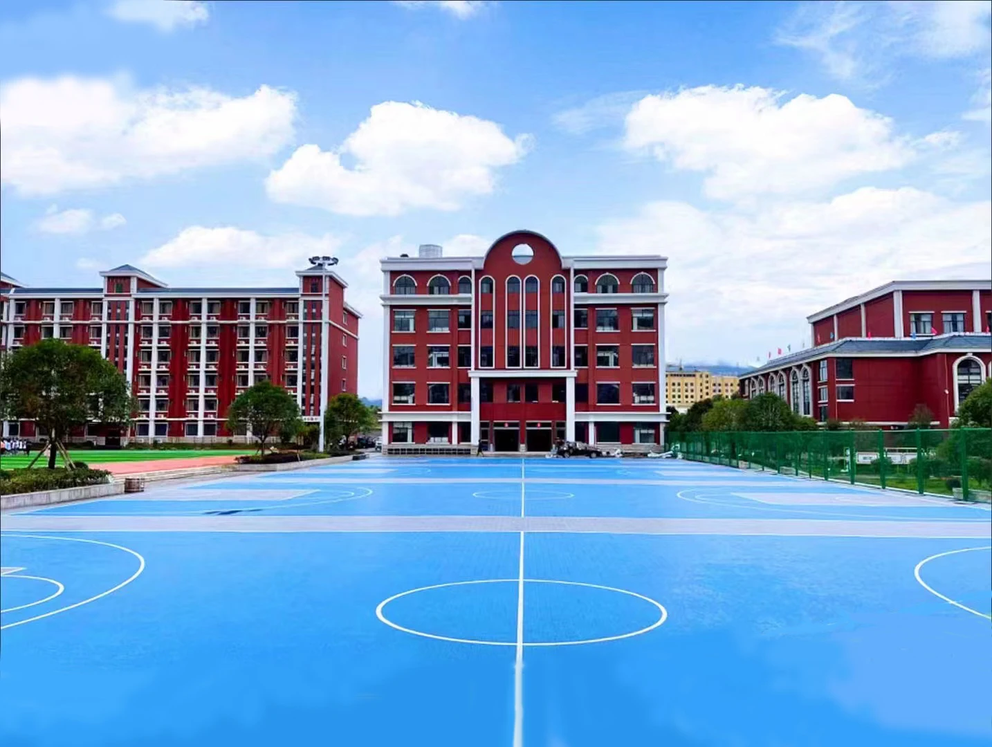 100% PP Sports Court Playground Flooring Plastic Basketball and Badminton Court Tile for Indoor and Outdoor Use