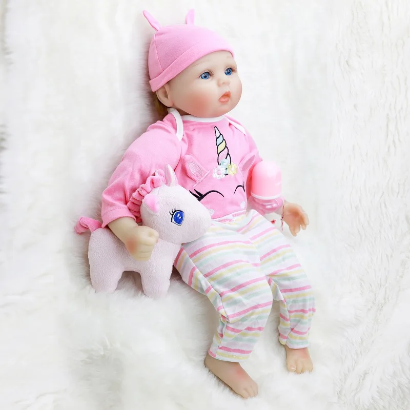 Фабрика изготовленный на заказ Высокое качество Популярные 22 дюймов винил реалистичные куклы Мягкие хлопковые средства ухода за кожей Reborn Baby куклы игрушка набор для девочек
