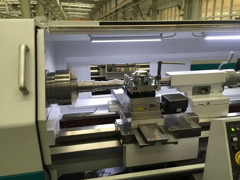 Горизонтальный Токарный станок с плоской платформой CKE6150Z Dalian DMTG