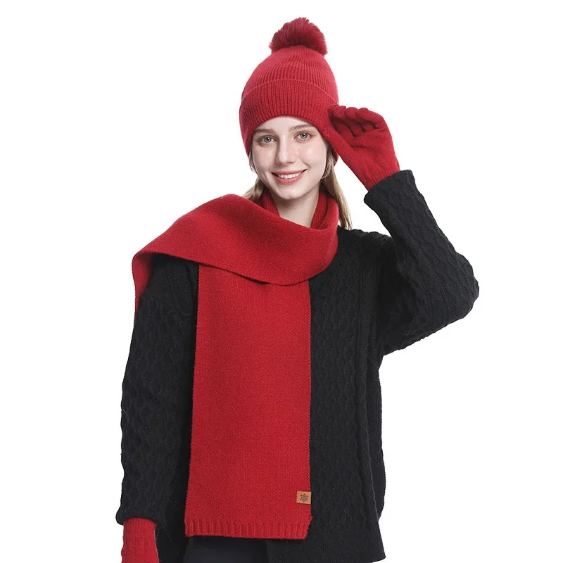 3pcs/set Winter Beanie Hat Scarf Touchscreen Gloves Set for  display picture 2