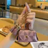 LB070 pink