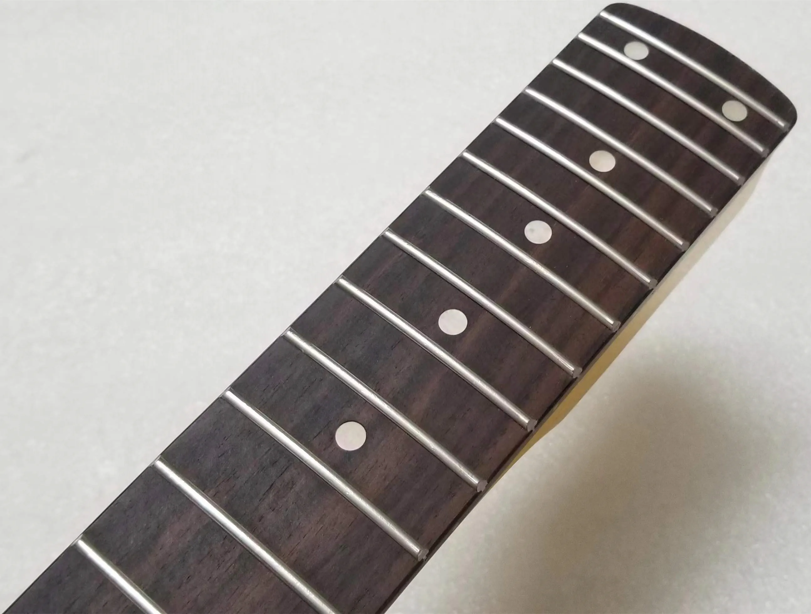 Yinfente Chitarra Elettrica Collo Incopiuto 22 Tasti Per Chitarra