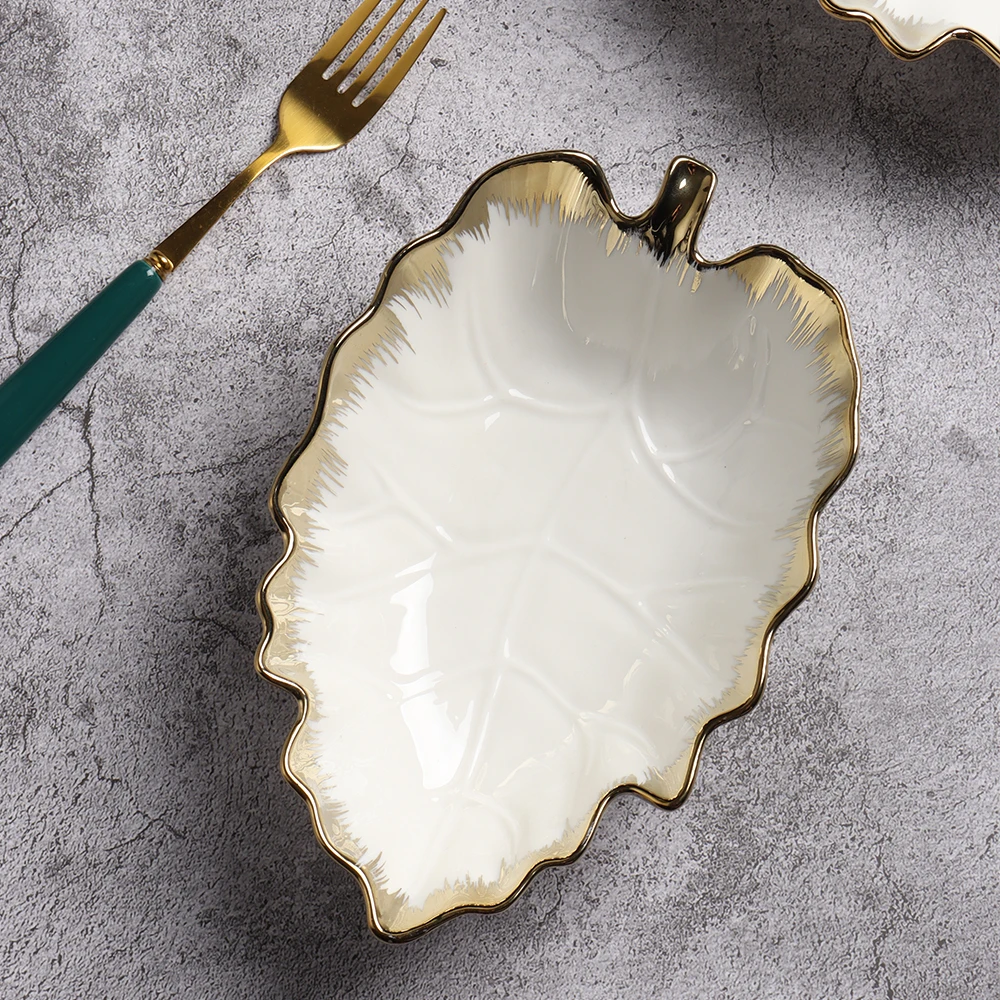 Factory Direct Leaf Shape Porcelain Fruit Snack Bowls Gold Rim Plates Dinnerware