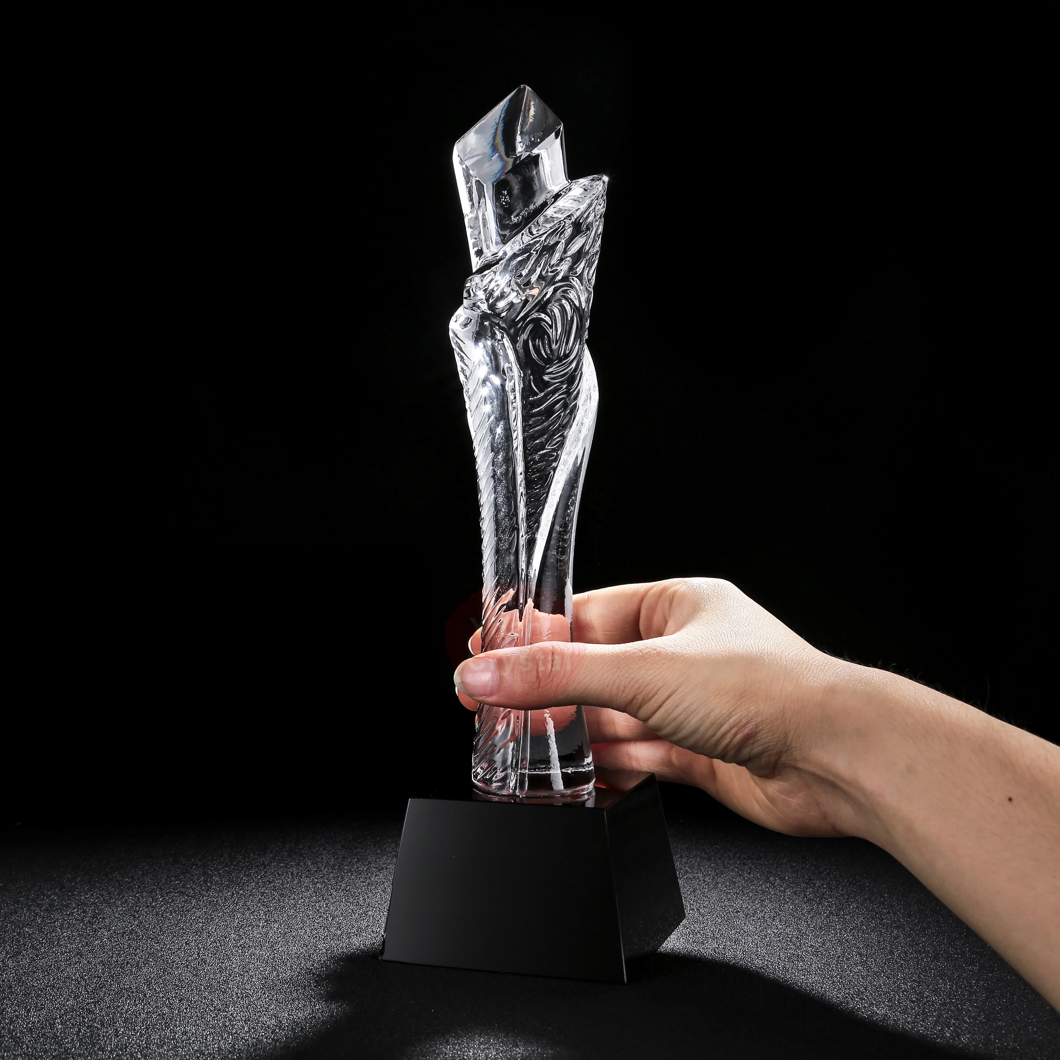 Custom Torch Shape Design Engraved Trophy Crystal Award With Black Base for Sports Events