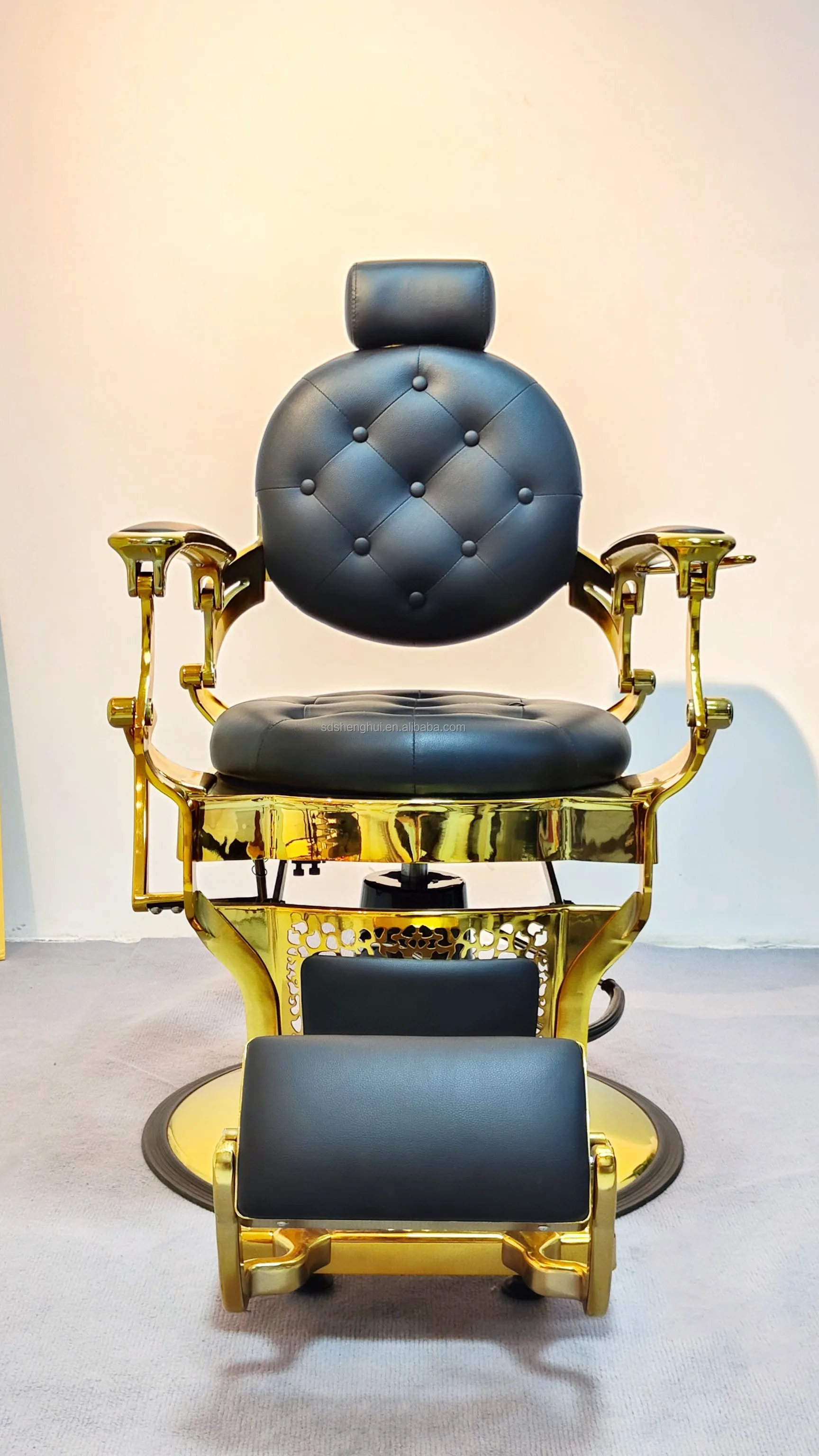 vintage-black-and-gold-barber-chair-professional-salon-styling-man