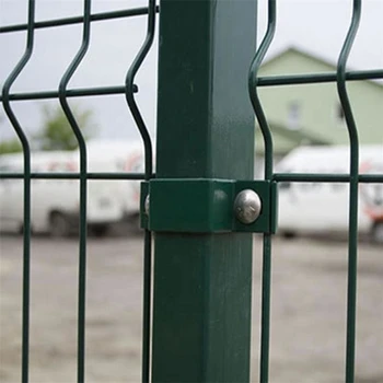 Galvanized Powder Coated Metal Farm Garden 3D Metal Mesh Fence Panel