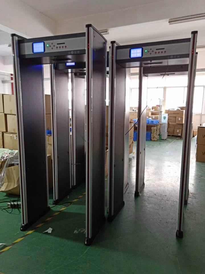 空港用アーチ型金属探知機ゲート 200x70x56cm 調整可能な感度