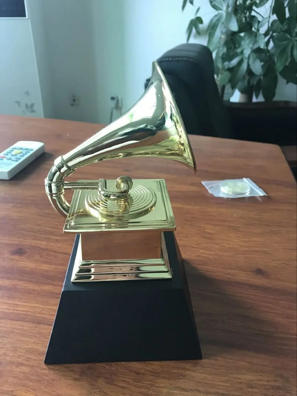 High Quality Assurance Customized Replica Metal Grammy Award Trophy ...