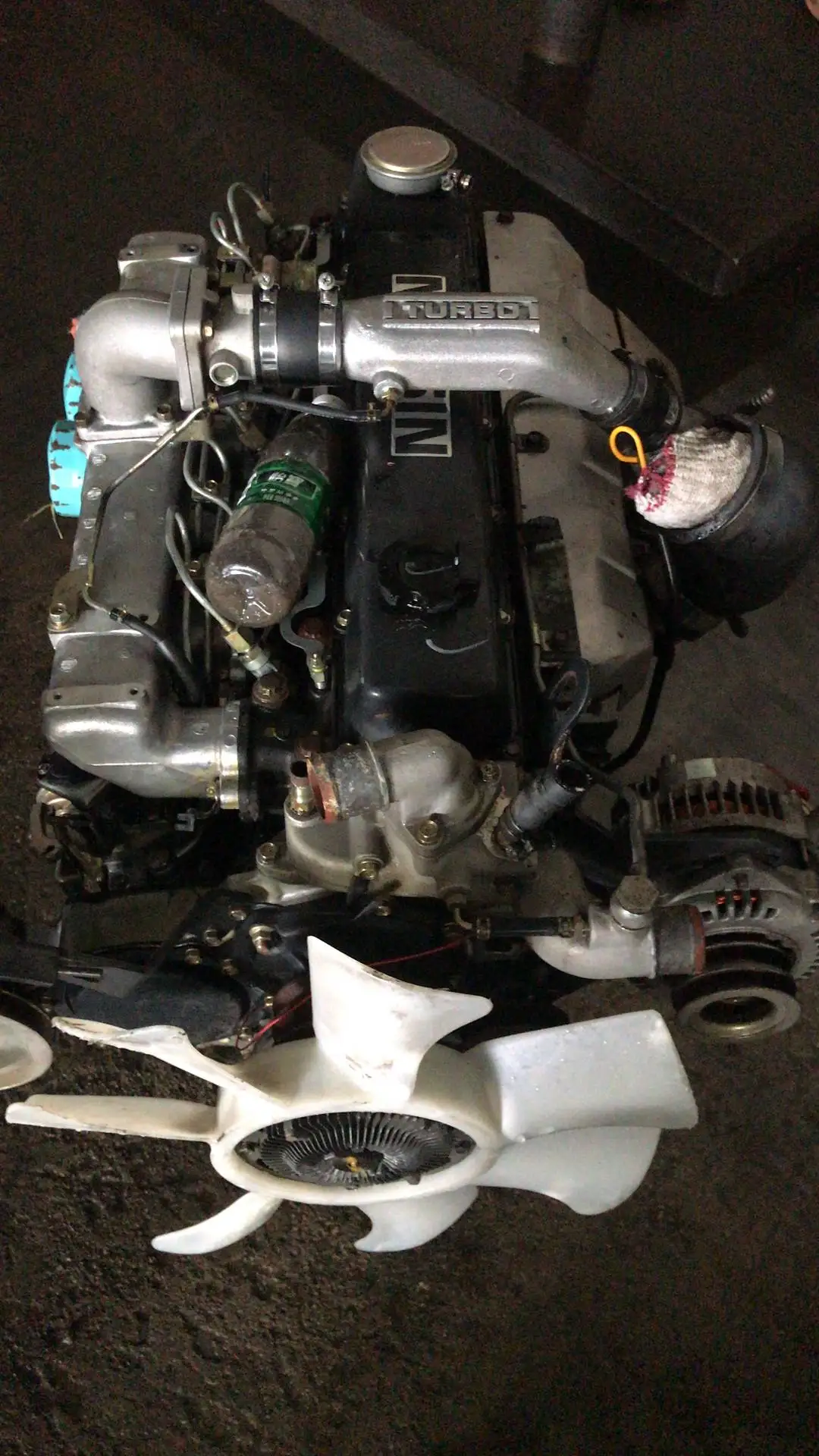 Japan Bus Used TD42 Engine with Turbo and Gearbox for Civilian Bus