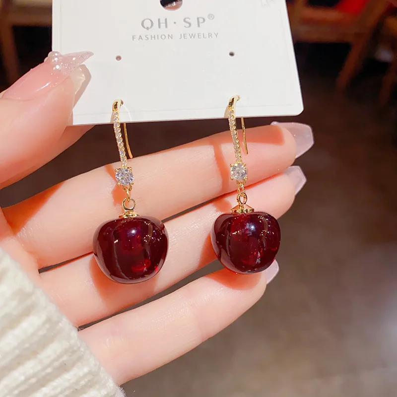 Fashion 2023 New tide Temperament Fruit Cherry Ear Hook Red apple
