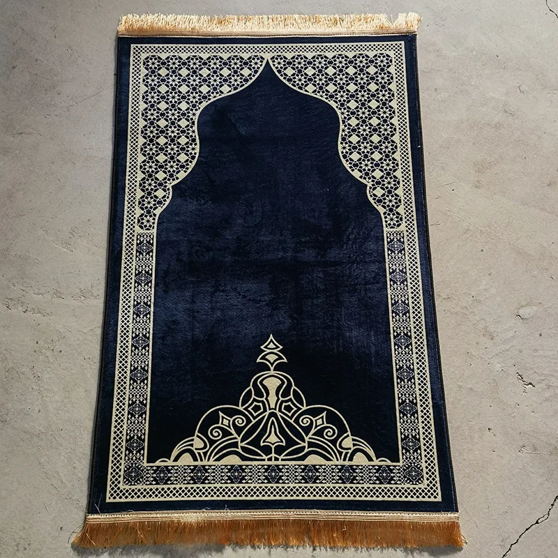 Luxury Thickened Flannel Muslim Prayer Mat With Soft Tassel Design_voghion.com