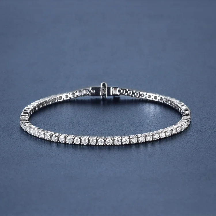 Hello Kitty 14K White Gold Diamond Bracelet