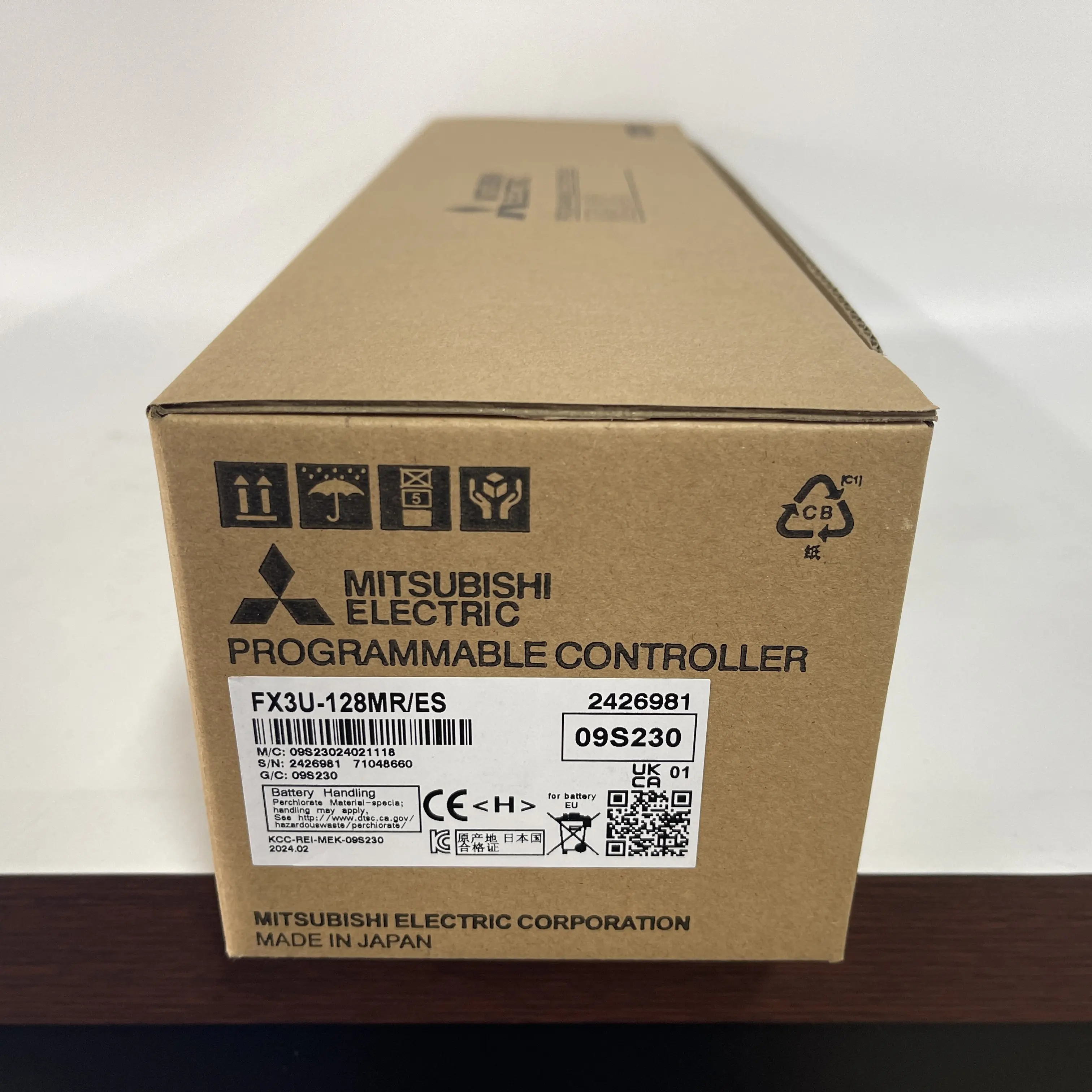 Mitsubishi Programmable Logic Controller FX3U-128MR/ES