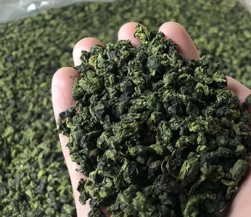 Сушеный зеленый чай улун в упаковке мешка